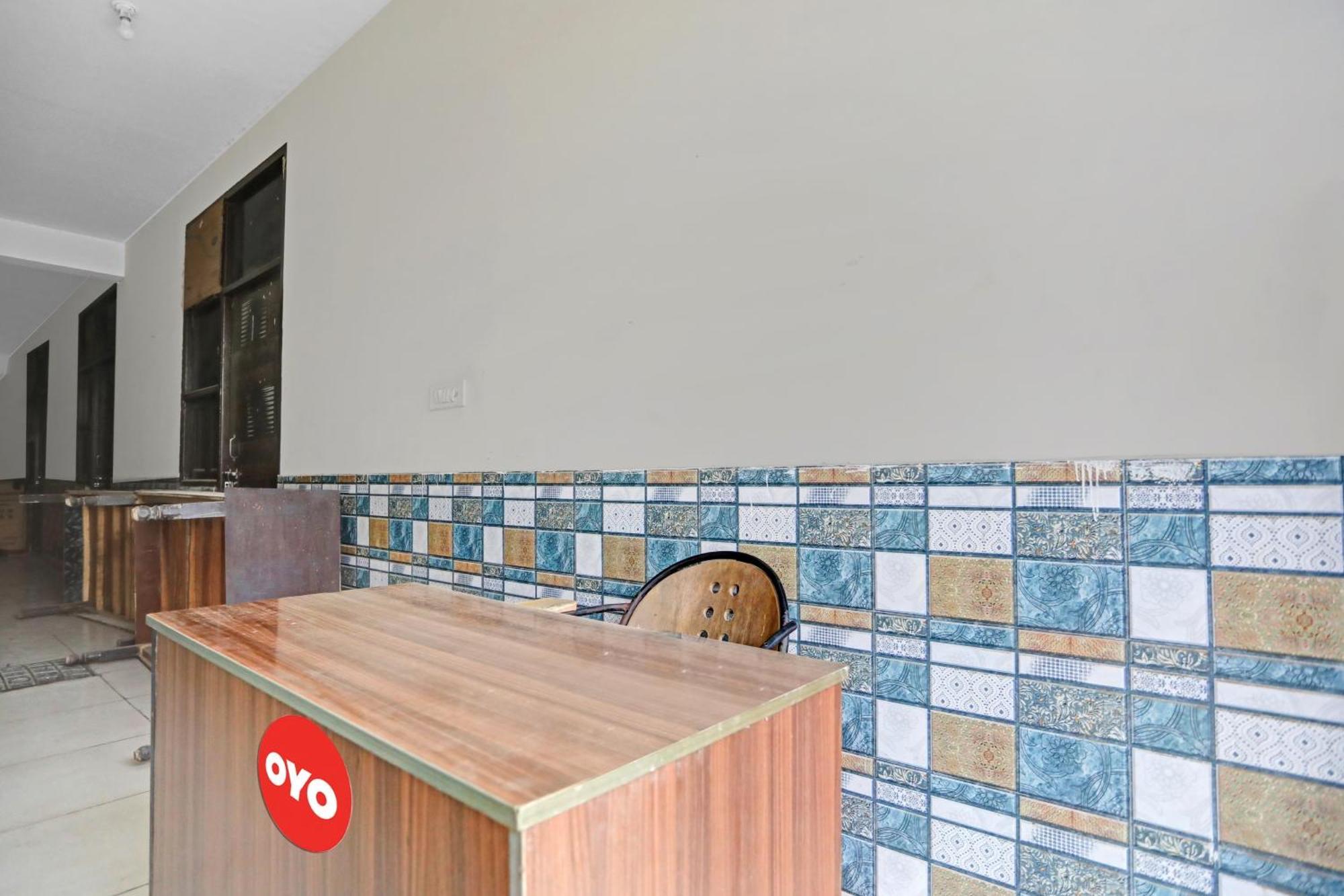 Hotel O Vrinda Residency Noida Luaran gambar